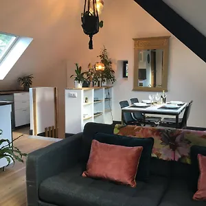 bel-appartement-sur-les-hauteurs-de-locronan.inbrittany.com/