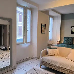 grand-studio-centre-ville.midi-pyreneeshotels.com/